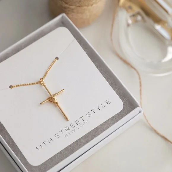 Cross Necklace | 18k Gold Filled - Picture 3 of 8